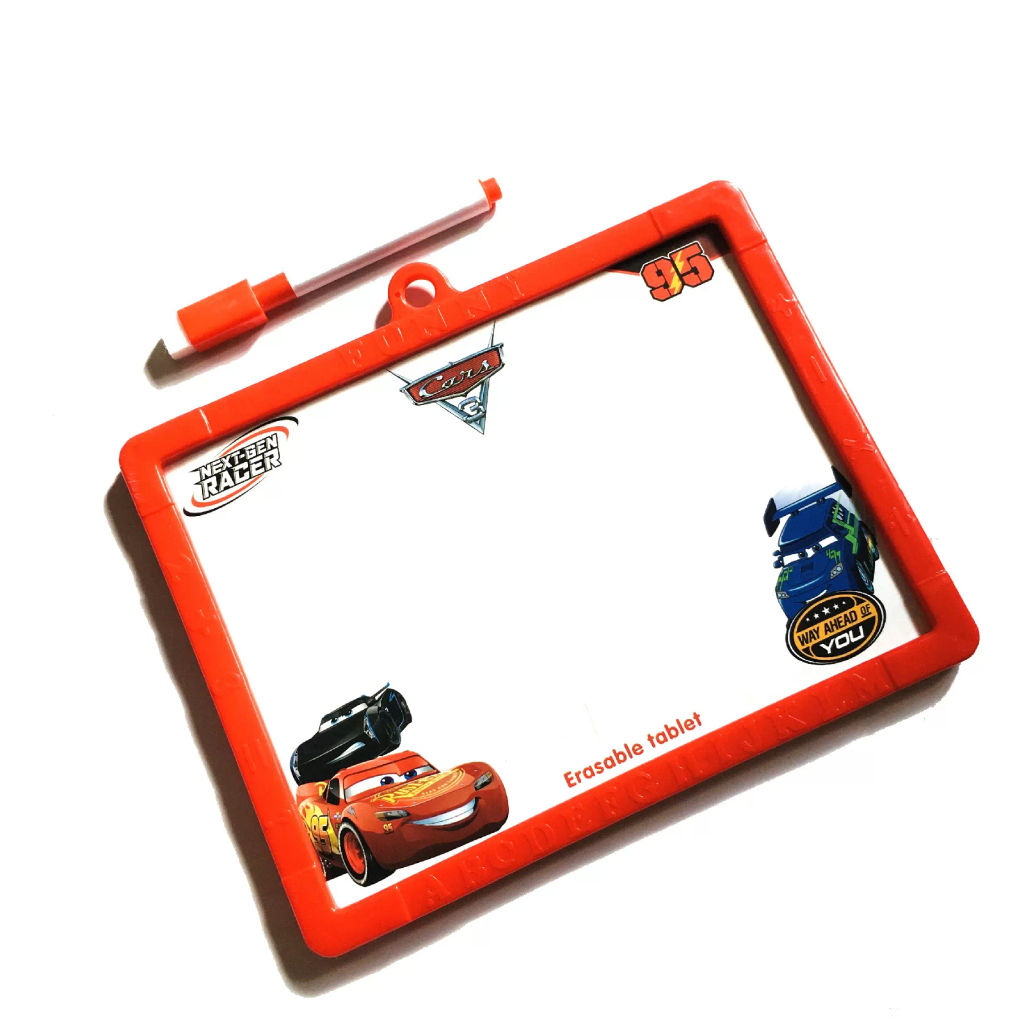 TABLERO BORRABLE DE PERSONAJES