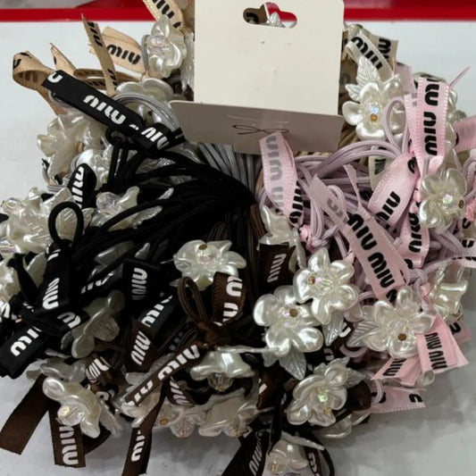 MOÑAS CON ACCESORIOS