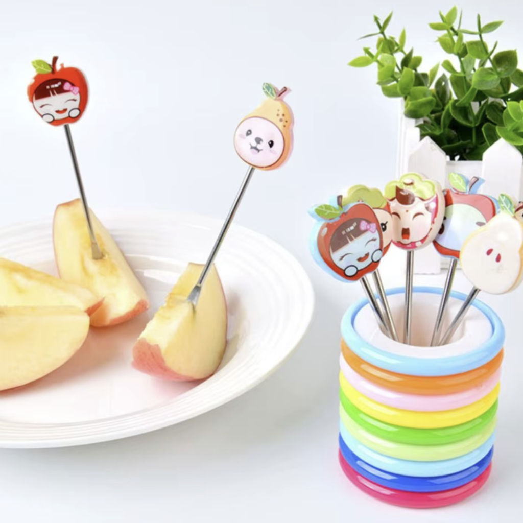 PINCHOS DE FRUTA