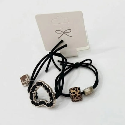 MOÑAS CON ACCESORIOS X 2 UNDS